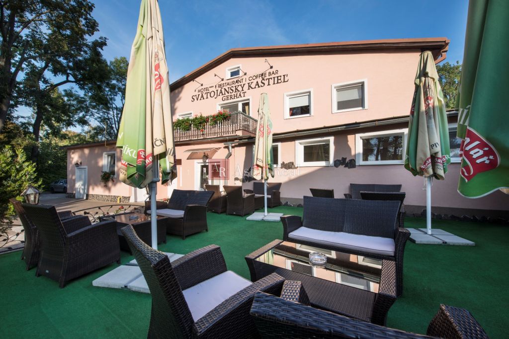 Hotel – pohľad 1