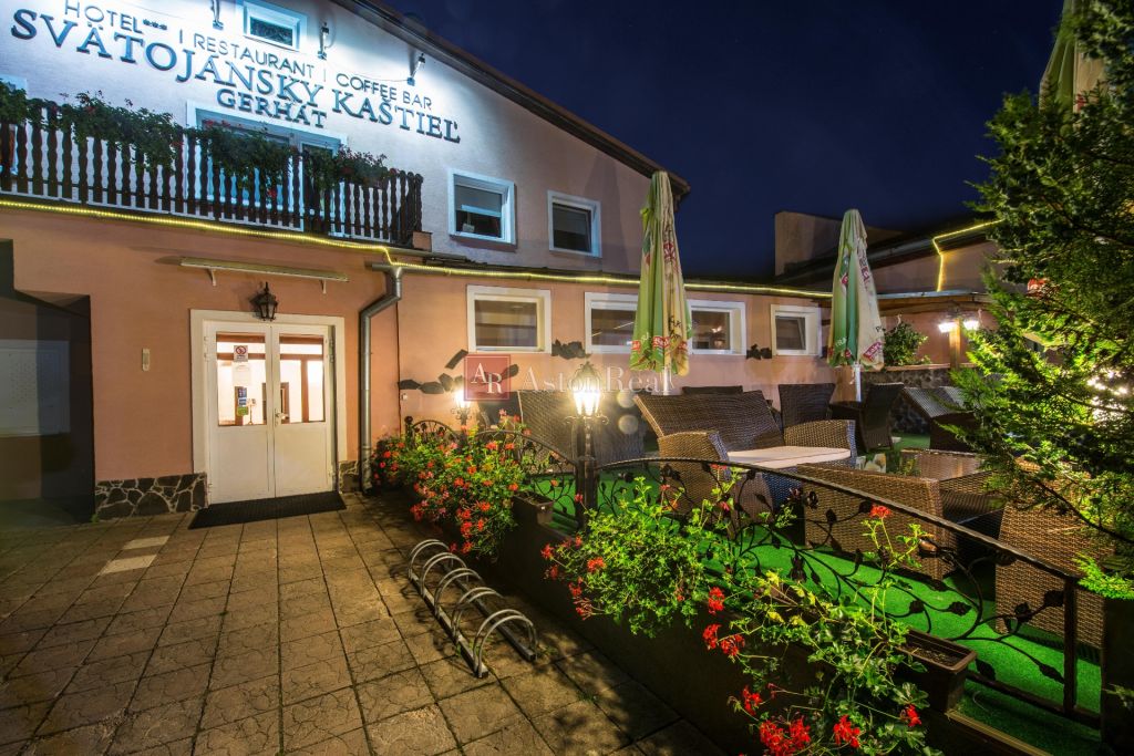 Hotel – pohľad 2
