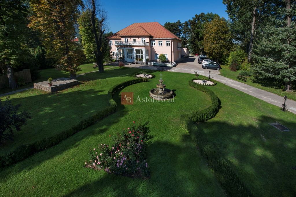 Hotel – pohľad 3