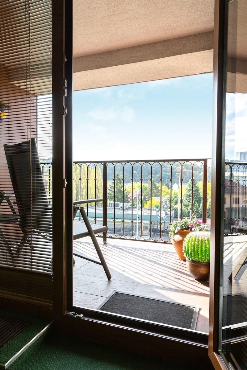 Hotel Max Inn – balkón s výhľadom