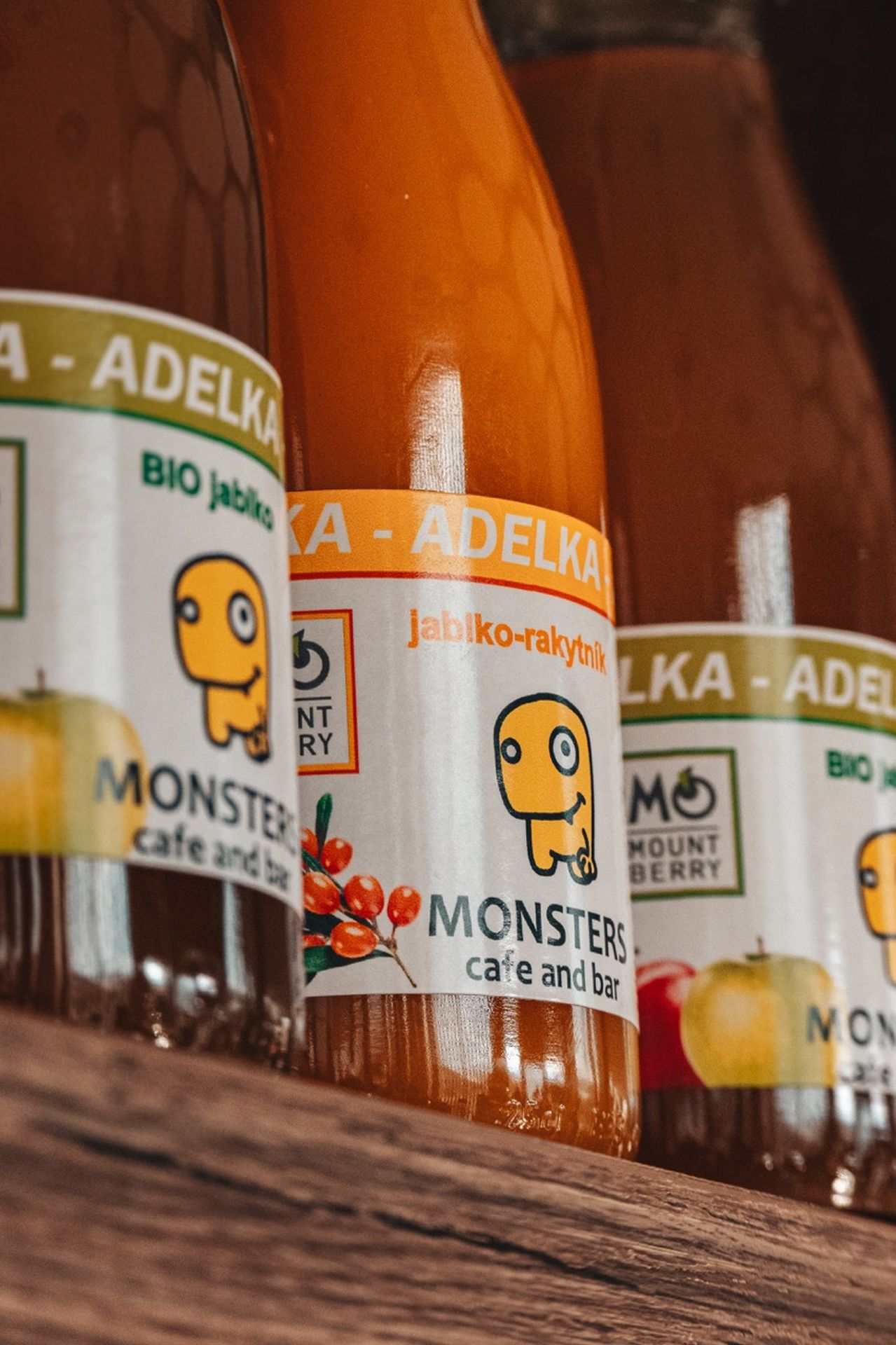 MONSTERS cafe and bar – vlastná značka