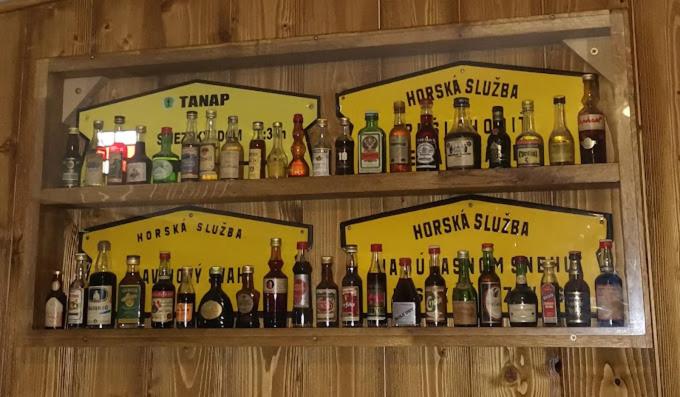 Penzión Kupfer – kaviarenská časť s barovým pultom